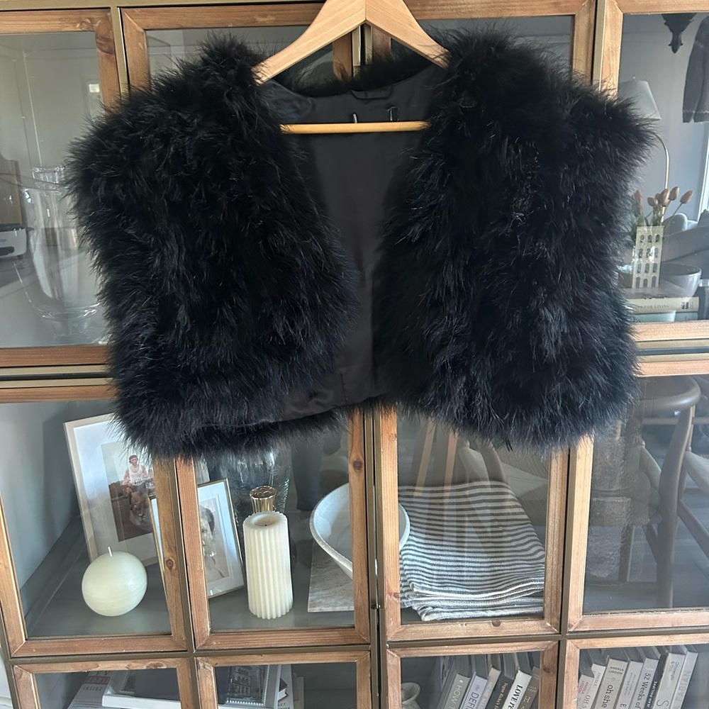 Authentic Feather Vest - Picture 2 of 7